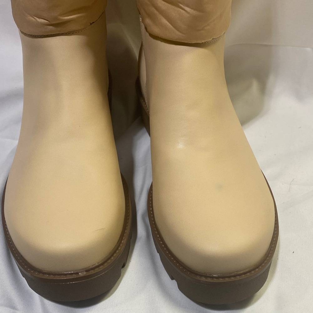 Journee Collection Women's Tan Winter Boots - Picture 4 of 10